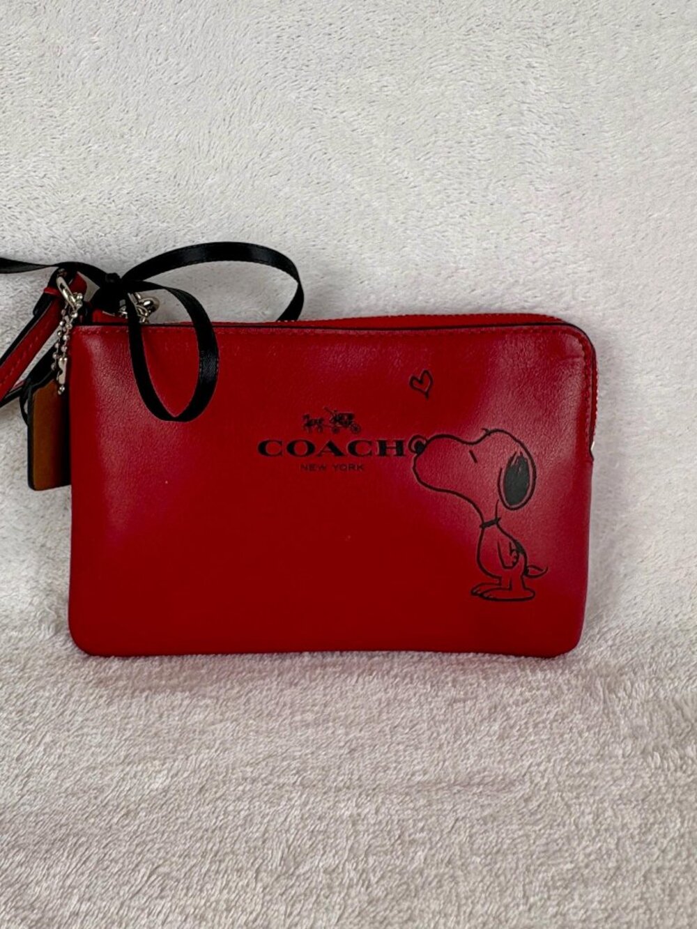 Coach and Peanuts Limited Edition Snoopy Corner Zip Wristlet in Red